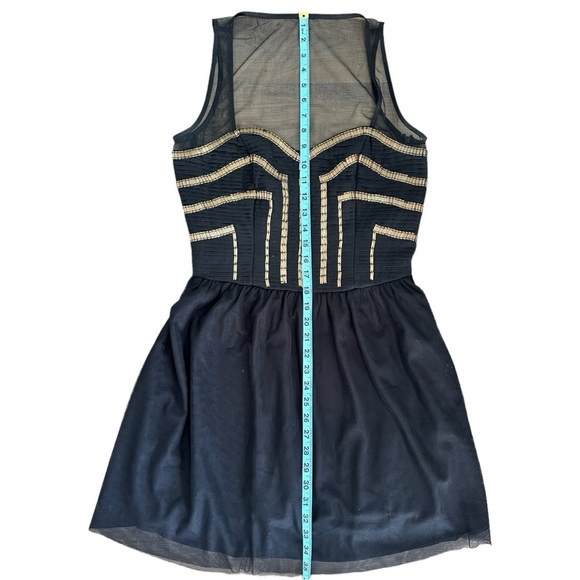 Guess | Mesh Skater Dress with Gold Beading | size 8 - Picture 8 of 9